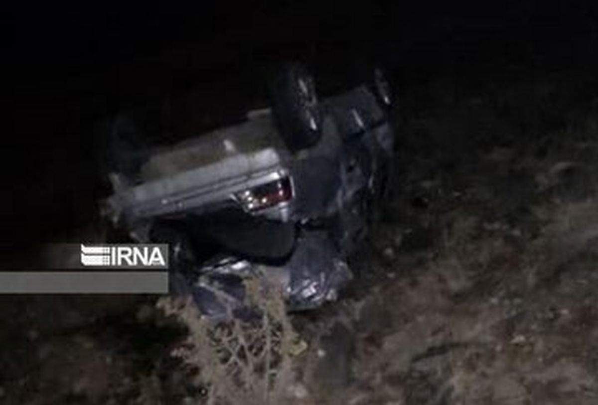   واژگونی خودرو جان پدر و پسر را گرفت 