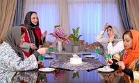 بی‌احترامی رها خدایاری به مهمانان در شام ایرانی!