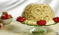طرز تهیه دسر شارلوت یخچالی با طعم موز و گردو