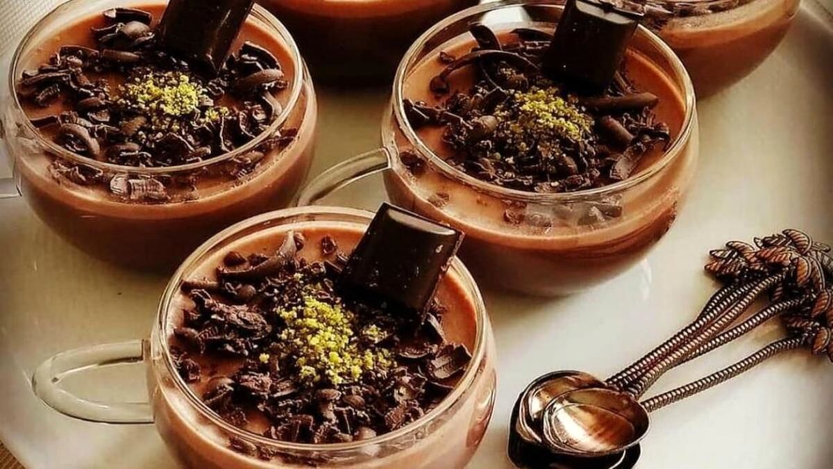 طرز تهیه یک دسر شکلاتی با طعم بهار نارنج