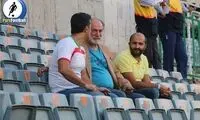 عکس کمتر دیده شده از  آتیلا پسیانی در آزادی 