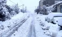 مردم این شهر ایران تا کمر در برف فرو رفتند