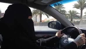 استایل متفاوت راننده زن عربستانی برای حضور در مسابقات