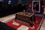 لحظاتی از مزار رهبر شهید در شب شهادت امام رضا(ع)