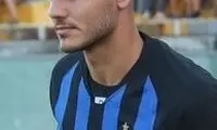تصویر باحجابی از همسرِ ستاره آرژانتینی پربازدید شد