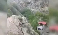 این ویلای عجیب و غریب در آهار تخریب شد