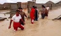عکس پربازدید از امدادگران هلال‌احمر در سیل کرمان 