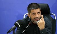 دبیر و رفقا در میدان انقلاب بیلبورد گرفتند