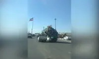 بار زدن خطرناک پیکان وانت در خیابان‌های تهران 