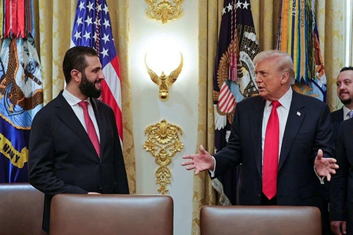 ترامپ روی لباس جولانی عطر زد!