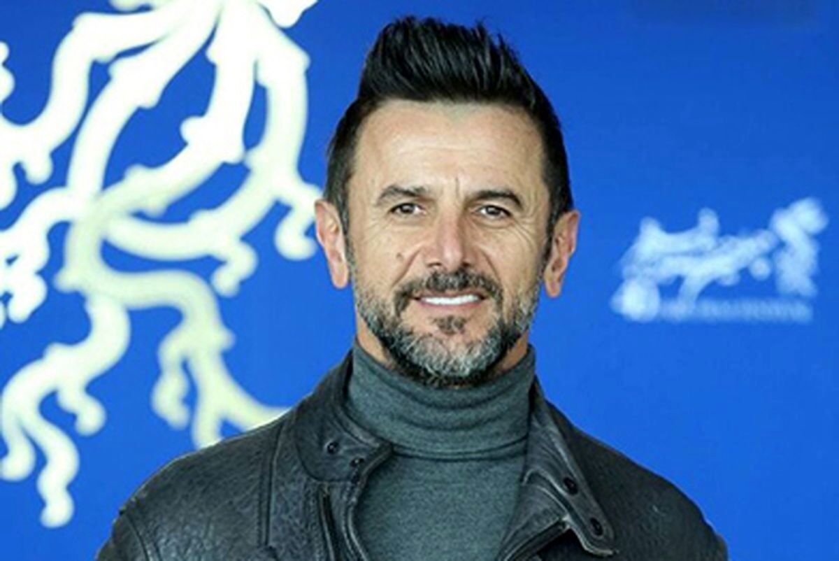 مردم مشهد برای دیدن امین حیایی صف کشیدند