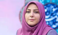 ژست خوشحال المیرا شریفی‌مقدم در تولد 45 سالگی‌اش