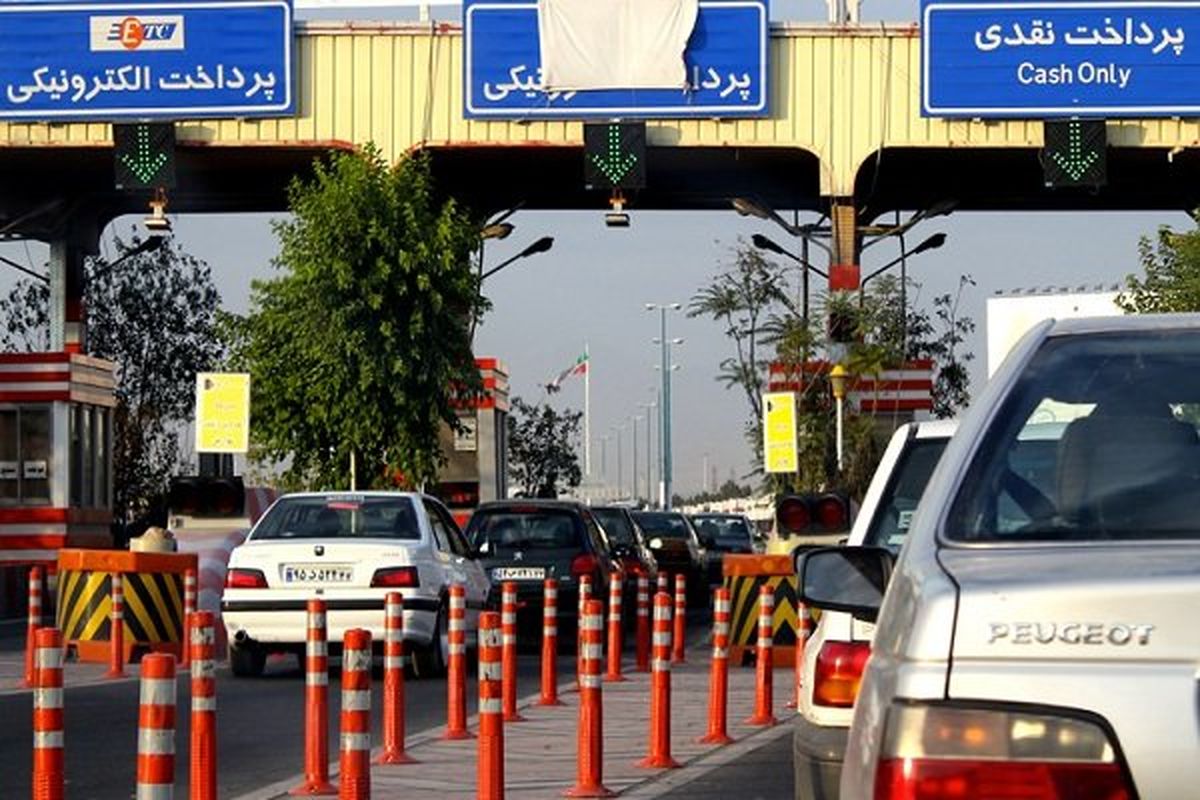   ویدئوی عجیبی که از اتوبان قم به تهران وایرال شد 
