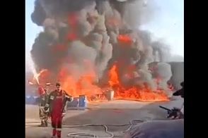 آتش‌سوزی گسترده در یک کارگاه نفتی اصفهان