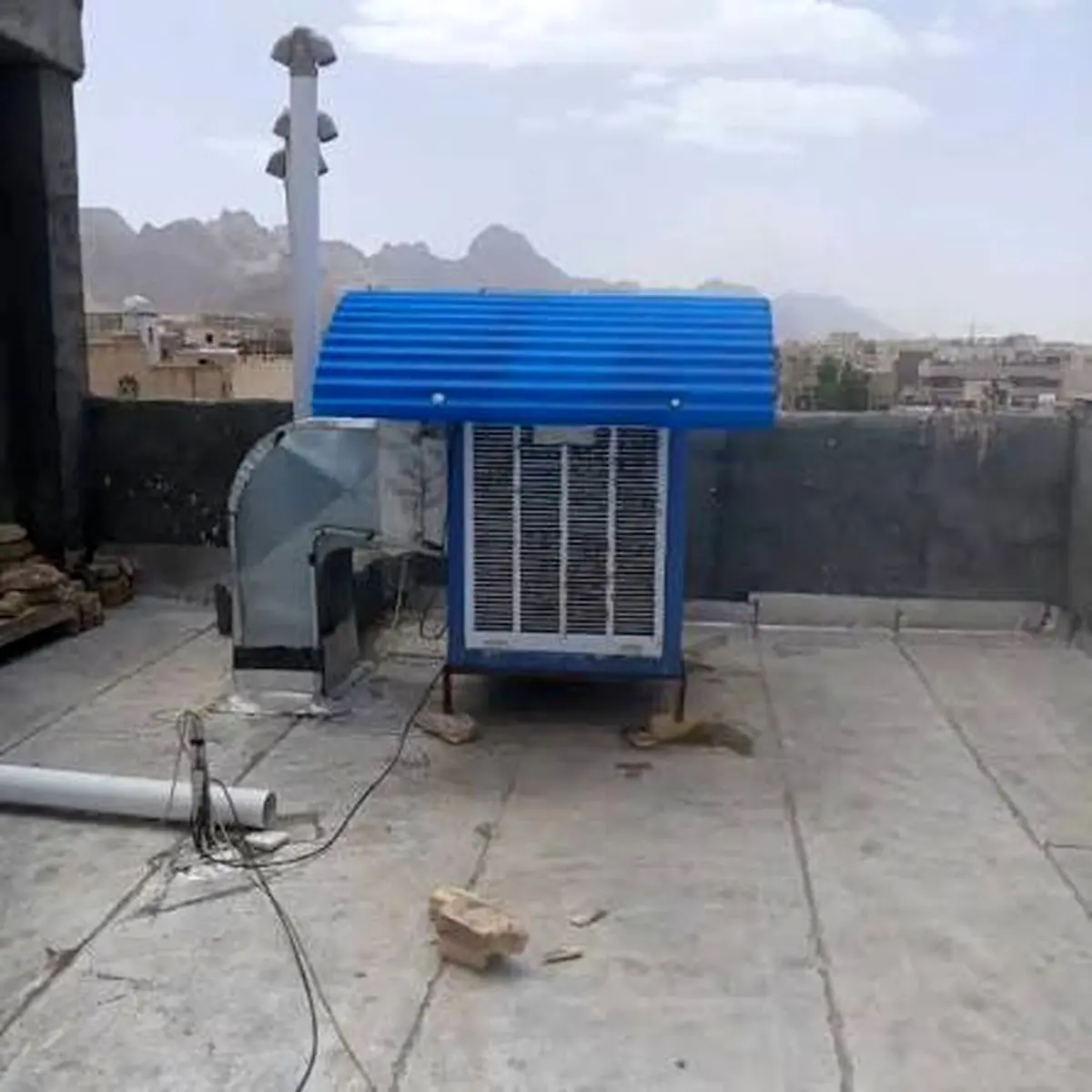 راهکار یک شهروند برای روشن کردن کولر آبی در قطعی برق!
