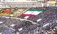 پرچم ایران در تجمع بزرگ لبنانی‌ها برافراشته شد