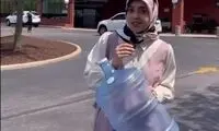 خانم ایرانی با لودر از روی آمریکا رد شد!