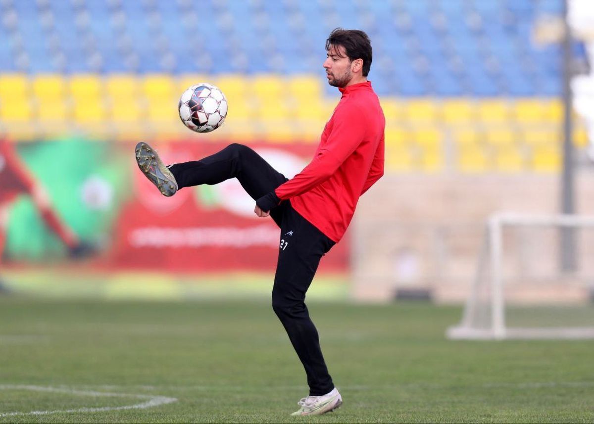 جنجالیترین خرید پرسپولیس همچنان روی نیمکت!
