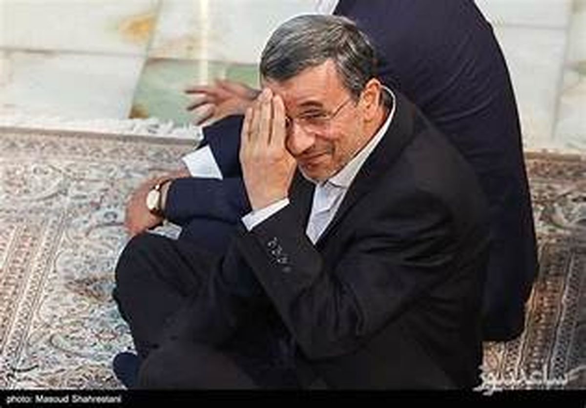 محمود احمدی نژاد در بیت رهبری دیده شد