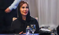 تصویری از همسر ایرانی سیدورف در مراسم معارفه