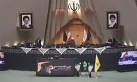این نماینده مجلس با لباس حزب‌الله به بهارستان آمد
