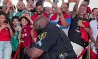 پلیس آمریکا لیدر هواداران رقیب ایران شد!