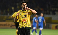 بازیکن سپاهان در لایو باشگاه پرسپولیس رویت شد!