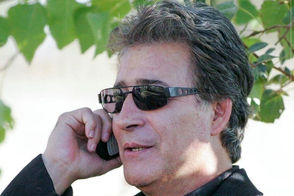 تصویری نایاب از اسطوره خوش تیپ استقلال با سیگار