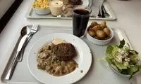 یک بشقاب غذای سلف مرسدس‌بنز، سوژه ایرانی‌ها شد