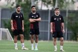 واکنش فرشاد احمدزاده به ماندن در پرسپولیس