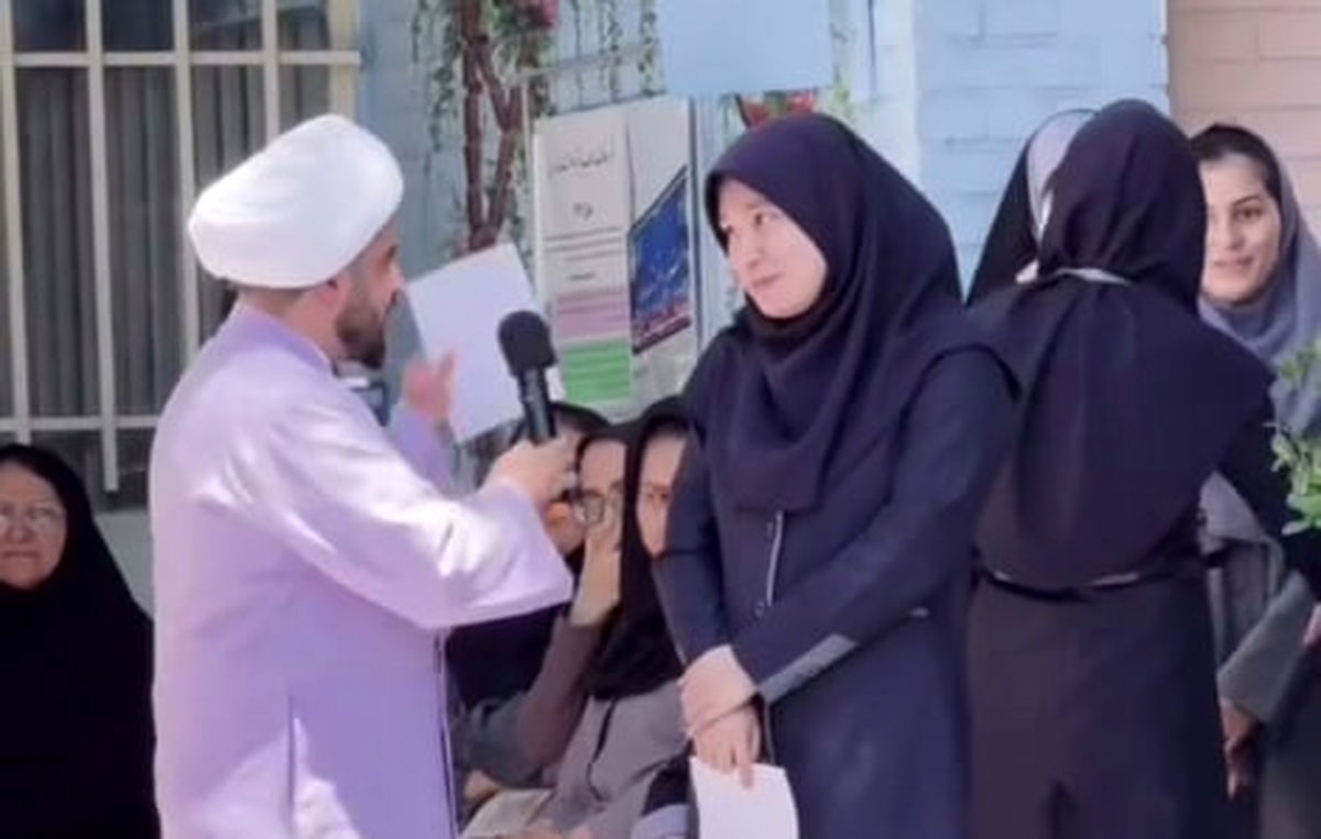 پاسخ غیرمنتظره دانش‌آموز دختر به سوال یک روحانی در مدرسه!