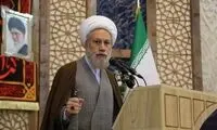 اظهارات امام جمعه شیراز درباره تبدیل کاخ سفید به حسینیه