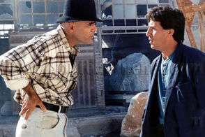 «ابوالفضل پورعرب» و «جمشید هاشم پور» در حال شترسواری