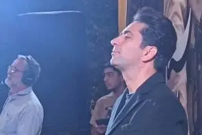 اجرای محمد معتمدی در تجمع شبانه میدان انقلاب