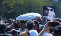 نوشته روی تابوت ناصر تقوایی جلب توجه کرد
