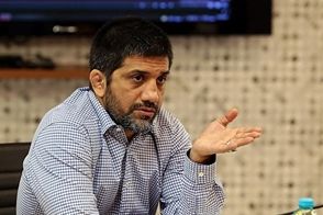 پاسخ تند علیرضا دبیر به مزدک میرزایی: بمیرید احمق‌ها