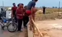 شوخی‌ با سیلِ مرگ‌بار به قیمت جان!