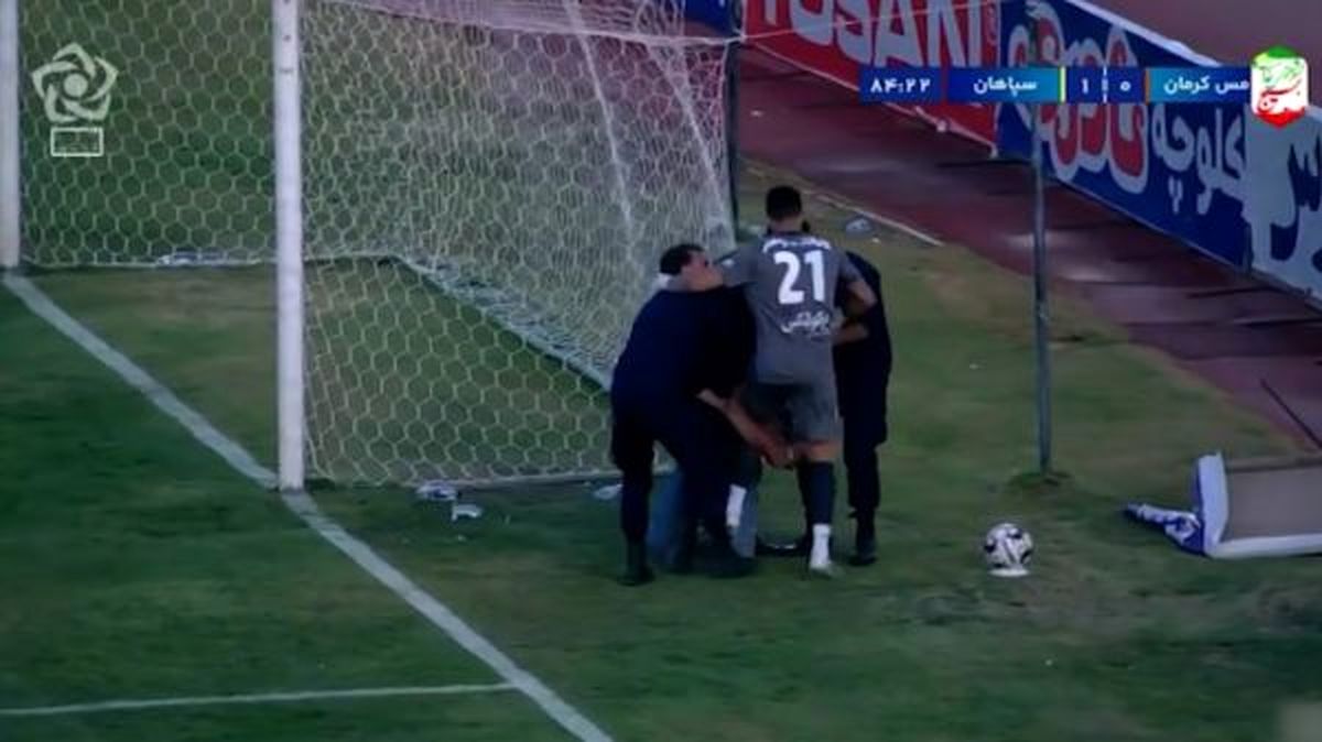 جیمی‌جامپ‌ها سیدحسین حسینی را محاصره کردند!