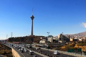 تصویر دیدنی از حال و هوای بارانی تهران در آبان سال 81
