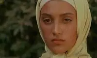 چهره مونا بانکی‌پور، مادر دارا حیایی در ایام کودکی