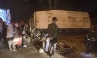 عکسی از واژگونی هولناک یک مینی بوس در شیراز