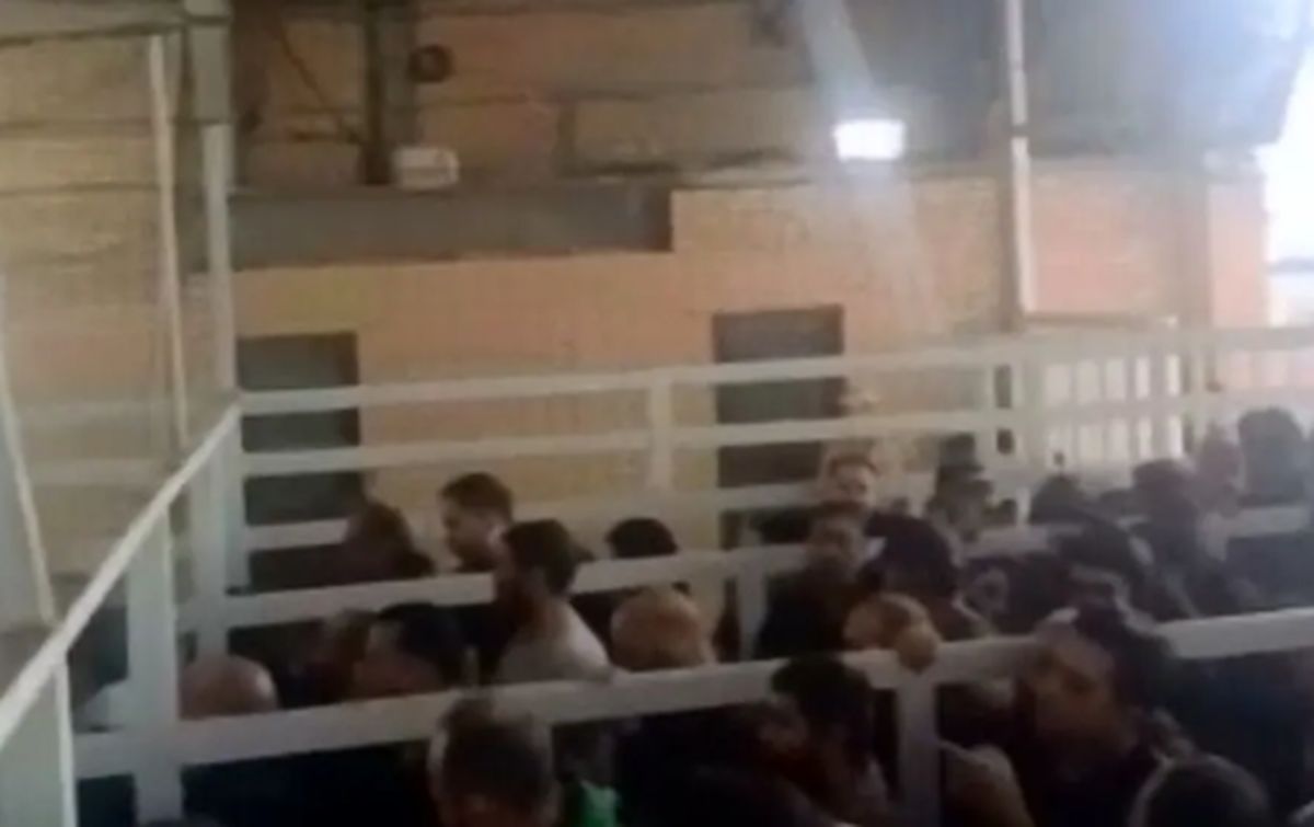 تصاویری از ازدحام شدید زائران در مرز مهران