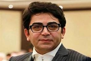 فرزاد حسنی: سایه من را در صداوسیما با تیر می‌زدند!