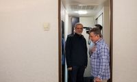 بازدید پزشکیان از خانواده‌های آسیب‌دیده در جنگ