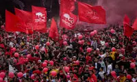 لشکرکشی زودهنگام هواداران تراکتور به آزادی!