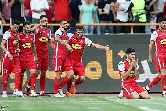 برزگر: پرسپولیس در آستانه «پاک‌ترین قهرمانی» است