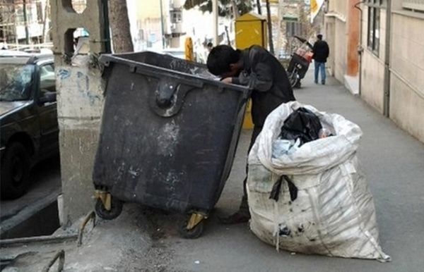 زباله‌گردی در ایران خانوادگی شد!