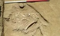 روستایی که اجساد را در کف خانه دفن می‌کردند