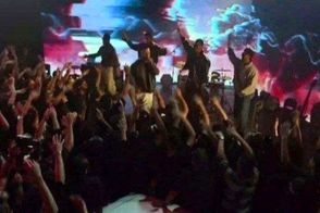 تصاویری از نخستین کنسرت مجاز محمدرضا شایع