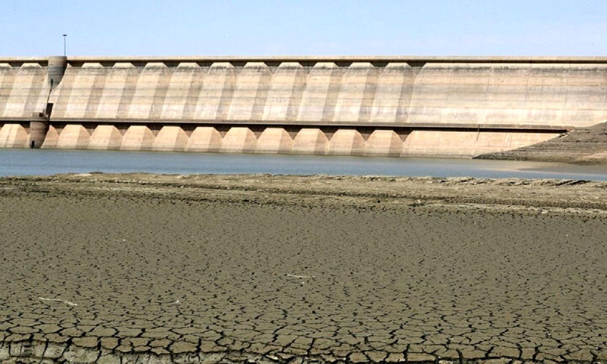 حجم آبِ سد اکباتان بعد از بارش برف جلب‌توجه کرد